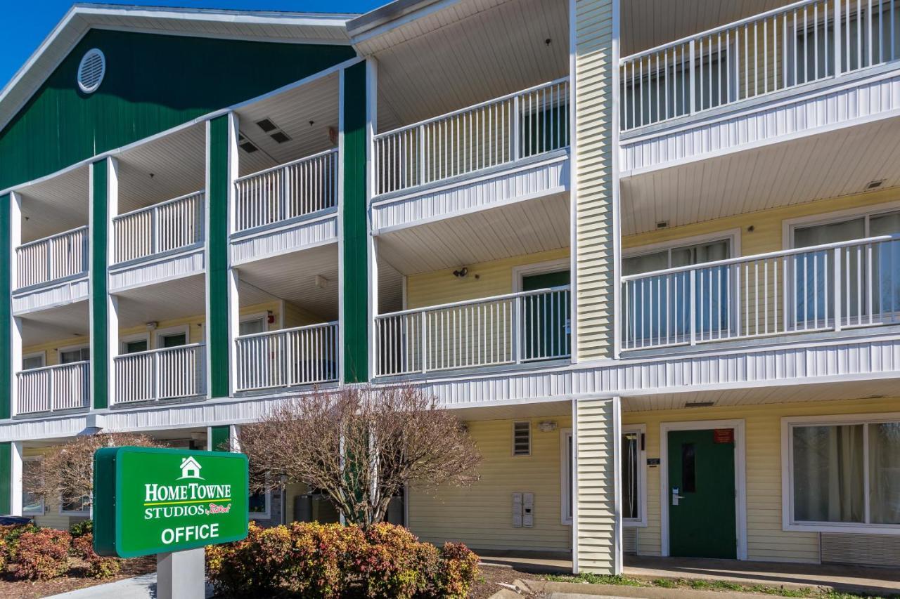 Hometowne Studios By Red Roof Nashville - Airport/Briley Pkwy Bagian luar foto