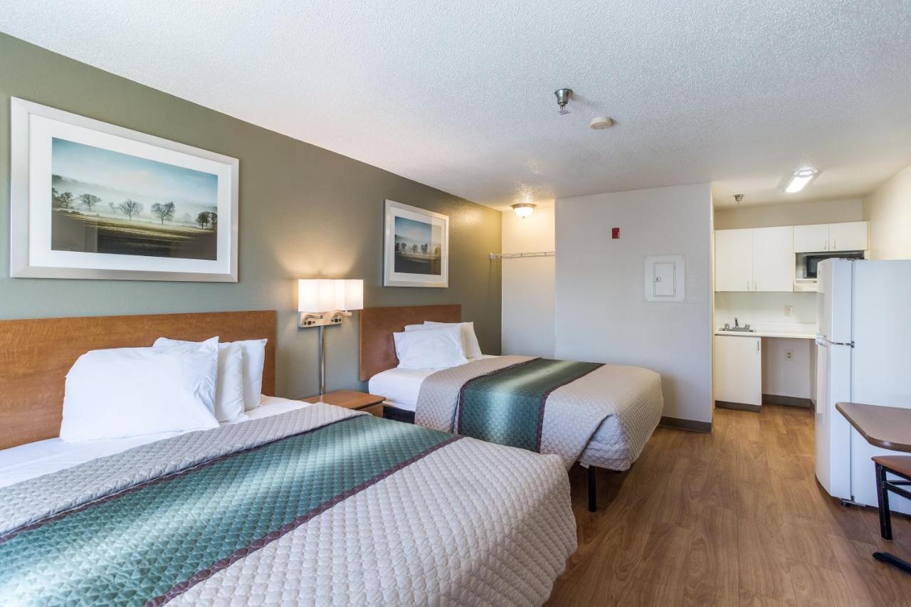 Hometowne Studios By Red Roof Nashville - Airport/Briley Pkwy Bagian luar foto