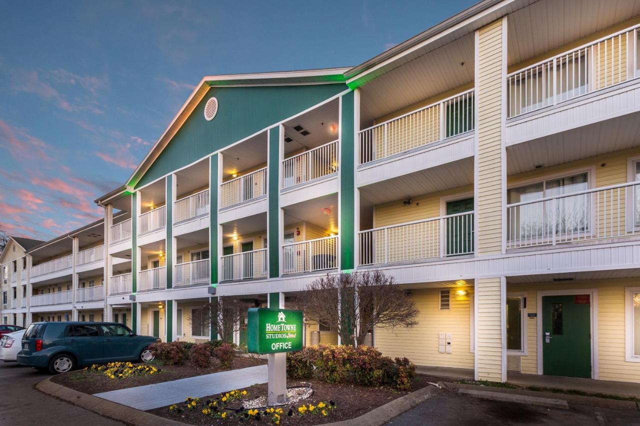 Hometowne Studios By Red Roof Nashville - Airport/Briley Pkwy Bagian luar foto